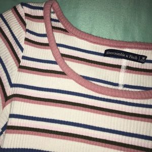 A&F shirt sleeve crop top